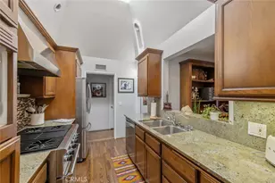 10441 Bloomfield, Toluca Lake, CA 91602 - Photo 34