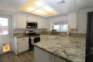 43107 Sunny, Lancaster, CA 93536 - Photo 6