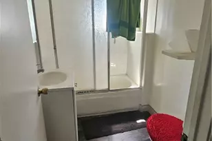 736 W 41st Pl, Los Angeles, CA 90037 - Photo 18