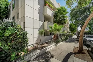 960 Larrabee, West Hollywood, CA 90069 - Photo 32