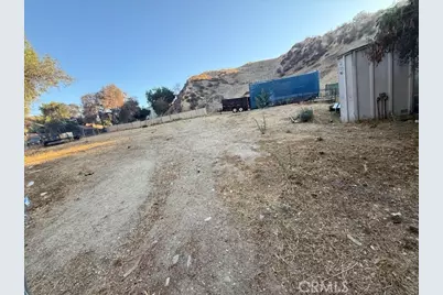 29164 Justamere, Val Verde, CA 91384 - Photo 2