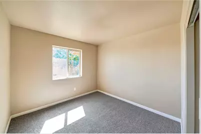 9011 Viburnum, California City, CA 93505 - Photo 32