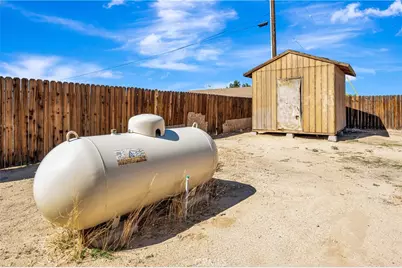 9011 Viburnum, California City, CA 93505 - Photo 38