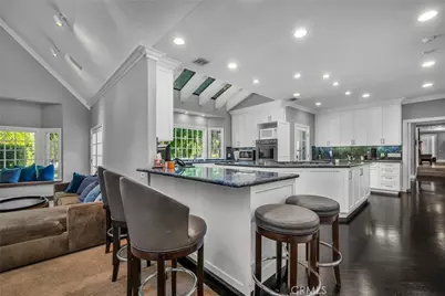 4854 Encino Avenue, Encino, CA 91316 - Photo 12