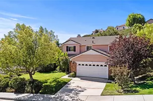 29027 Raintree, Saugus, CA 91390 - Photo 2