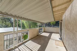 19828 Spanish Oak Dr, Newhall, CA 91321 - Photo 4