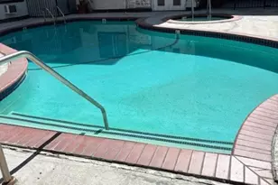 18530 Hatteras St, Tarzana, CA 91356 - Photo 14