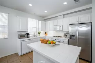 23321 Beachcomber Ln, Valencia, CA 91355 - Photo 12