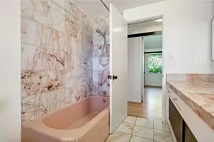 7048 Vanscoy, North Hollywood, CA 91605 - Photo 24