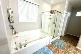 7420 Echo Creek, Bakersfield, CA 93313 - Photo 10