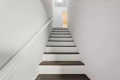 22038 Vanowen St. #215, Woodland Hills, CA 91303 - Photo 18