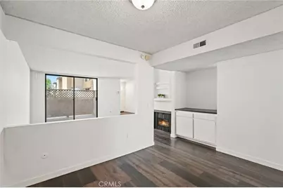 22038 Vanowen St. #215, Woodland Hills, CA 91303 - Photo 10