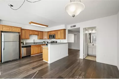 22038 Vanowen St. #215, Woodland Hills, CA 91303 - Photo 14