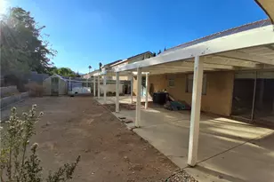 566 E Ave R8, Palmdale, CA 93550 - Photo 22