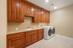 2462 Lost Canyons Dr, Simi Valley, CA 93065 - Photo 42