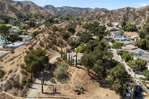 29027 Val Verde Rd, Val Verde, CA 91384 - Photo 2