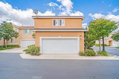 24472 Montevista Circle, Valencia, CA 91354 - Photo 2