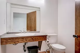 23403 Lake Manor Dr, Chatsworth, CA 91311 - Photo 36