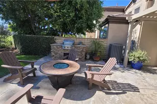 24600 Avignon, Valencia, CA 91355 - Photo 22