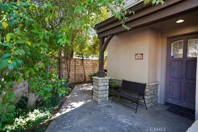24600 Avignon, Valencia, CA 91355 - Photo 2
