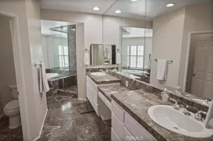 24600 Avignon, Valencia, CA 91355 - Photo 14