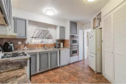 3255 E Avenue R, Palmdale, CA 93550 - Photo 6