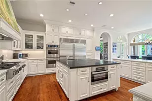 14151 Beresford Rd, Beverly Hills, CA 90210 - Photo 14