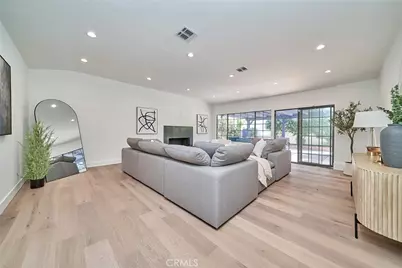 9604 Swinton, North Hills, CA 91343 - Photo 24