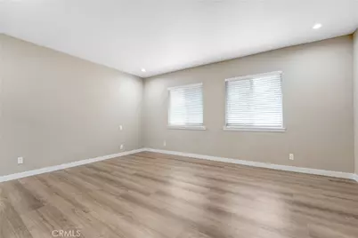 1130 W Avenue S, Palmdale, CA 93551 - Photo 12