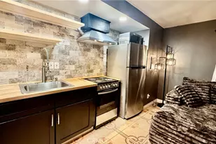 7904 Laurel Canyon, North Hollywood, CA 91605 - Photo 8