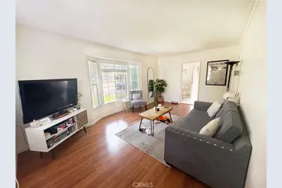 5527 Clybourn Avenue, North Hollywood, CA 91601 - Photo 2