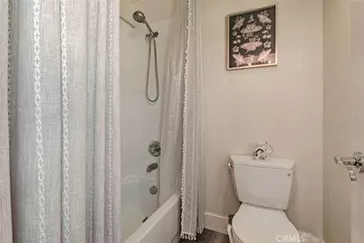 19639 Ellis Henry, Newhall, CA 91321 - Photo 32