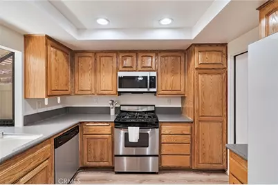 20065 Avenue Of The Oaks, Newhall, CA 91321 - Photo 18
