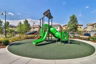 17025 Zion Dr, Canyon Country, CA 91387 - Photo 18