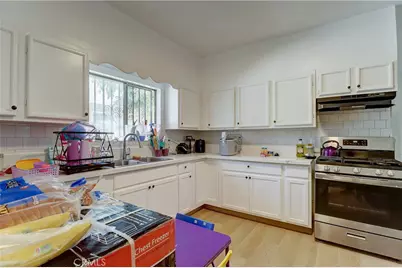 834 E 33rd Street, Los Angeles, CA 90011 - Photo 6