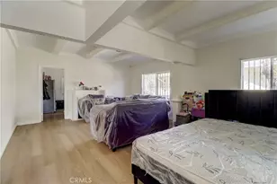 834 E 33rd St, Los Angeles, CA 90011 - Photo 2