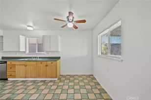 38953 Foxholm Dr, Palmdale, CA 93551 - Photo 16