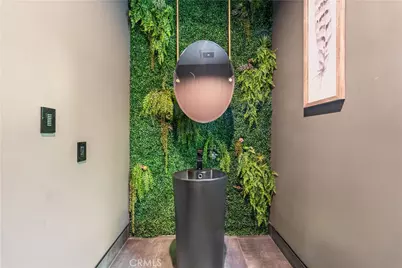 20620 Chatsboro Drive, Woodland Hills, CA 91364 - Photo 14