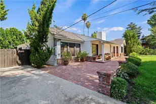 23003 Mariano St, Woodland Hills, CA 91367 - Photo 8