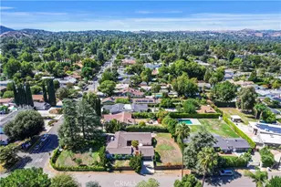 23003 Mariano St, Woodland Hills, CA 91367 - Photo 34