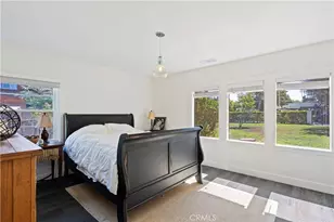 23003 Mariano St, Woodland Hills, CA 91367 - Photo 18