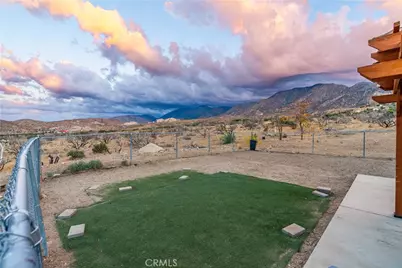 29210 Cruthers Creek, Juniper Hills, CA 93553 - Photo 24