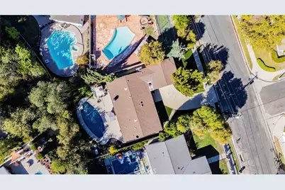 5329 Blanco Avenue, Woodland Hills, CA 91367 - Photo 32