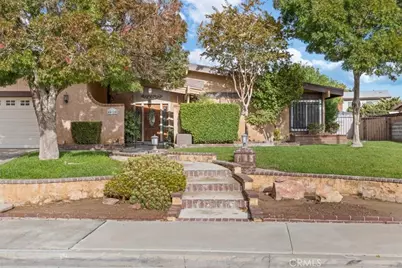 44028 Galion Avenue, Lancaster, CA 93536 - Photo 2
