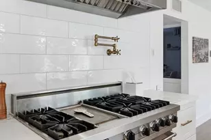 28933 Wagon Rd, Agoura Hills, CA 91301 - Photo 26