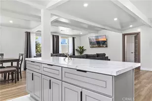 6535 Mary Ellen Ave, Los Angeles, CA 91401 - Photo 4