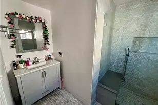 654 Penrith, Los Angeles, CA 90023 - Photo 10