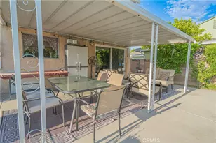 22500 Festividad, Saugus, CA 91350 - Photo 24