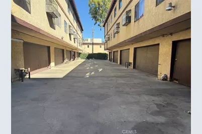 21930 Valerio Street #15, Canoga Park, CA 91303 - Photo 12