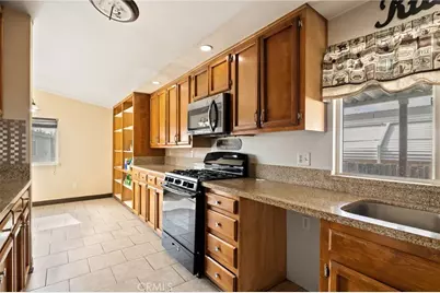 1301 Taft #91, Bakersfield, CA 93307 - Photo 10